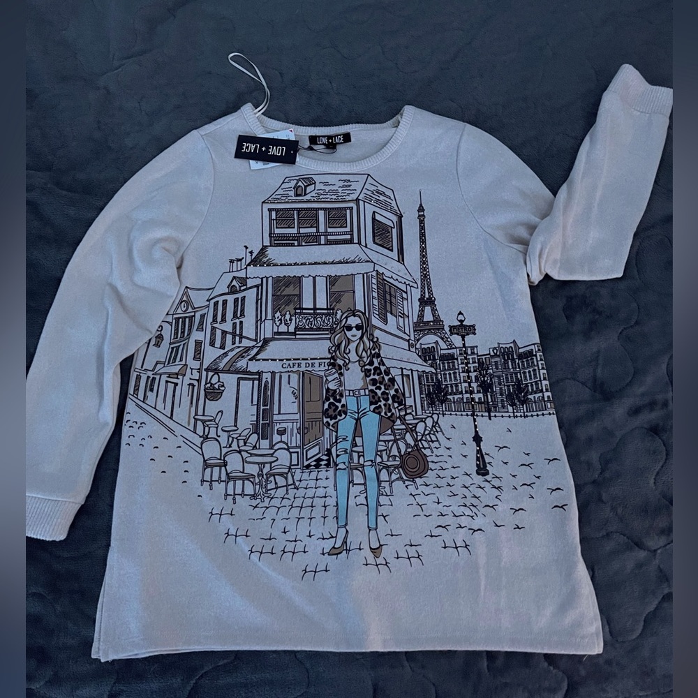 LOVE + LACE. Size XL. Cream color with brown and blue. Paris themed.
